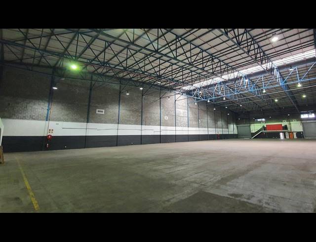 2,651M² WAREHOUSE TO LET IN EPPING INDUSTRIAL